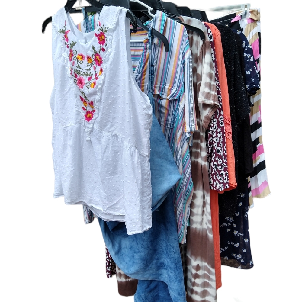 Women's 11 piece ! Sz 18/22 & 2x "Not so mystery lot "